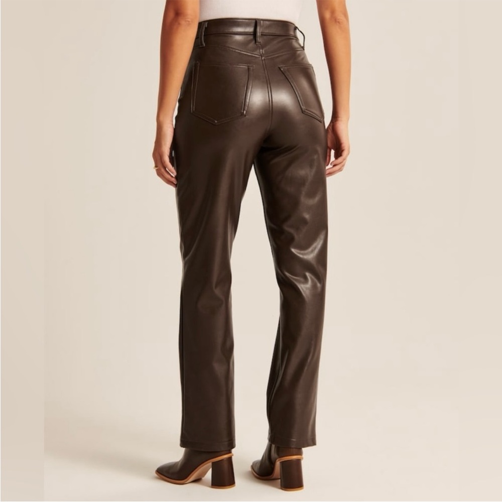 Abercrombie & Fitch The 90s Straight Ultra High Rise Faux Leather Pants - Picture 4 of 7